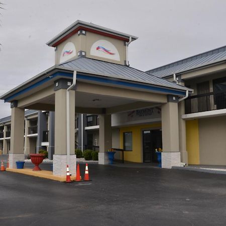 Baymont Suites コビントン エクステリア 写真